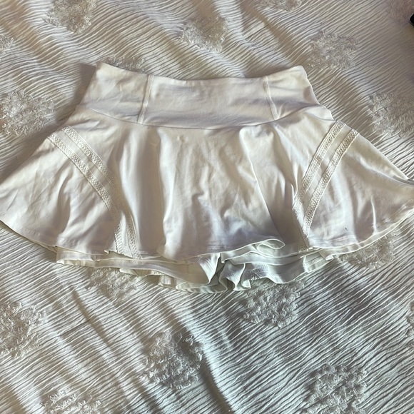 Free people movement white skirt with blue tint on back.Size large - Picture 1 of 4